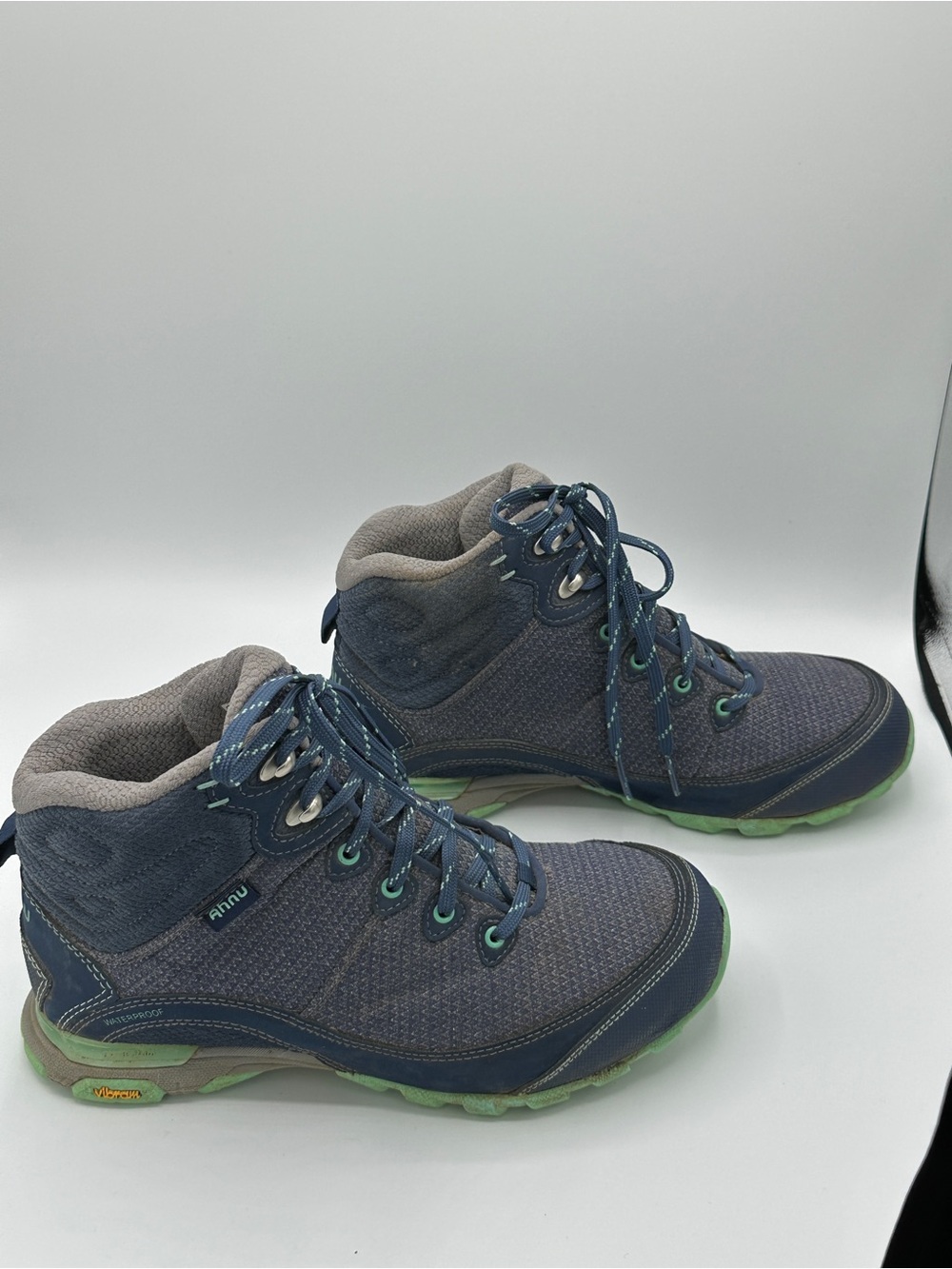 Ahnu By Teva Hiking Boots Blue Womens Size 8 Waterproof Vibram Shoes